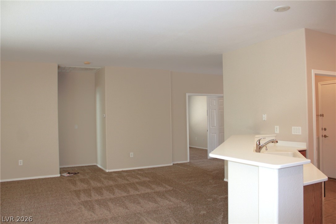 2212 Sawtooth Mountain Drive Property Photo 11