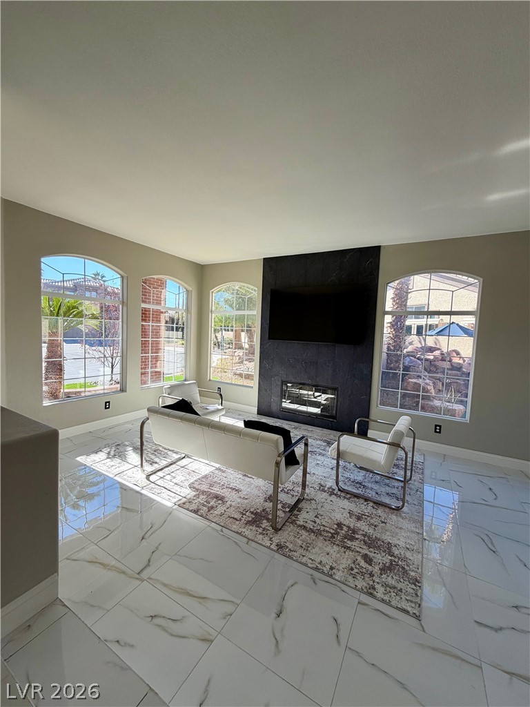 8922 Rio Verde Avenue Property Photo 7