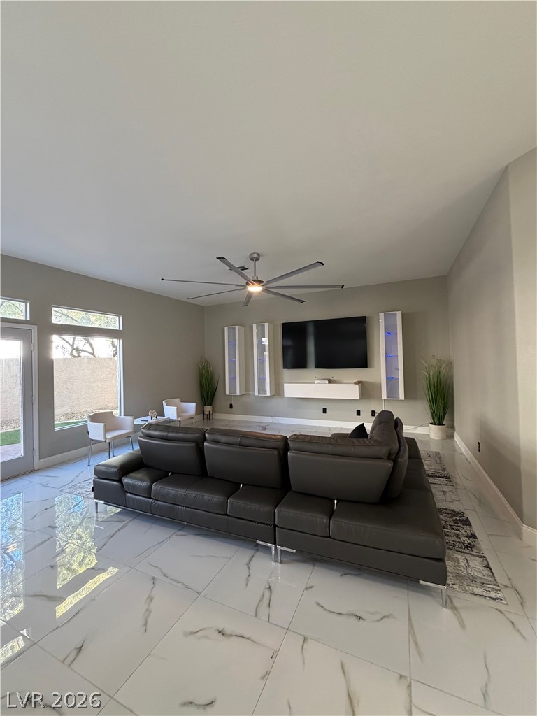 8922 Rio Verde Avenue Property Photo 14