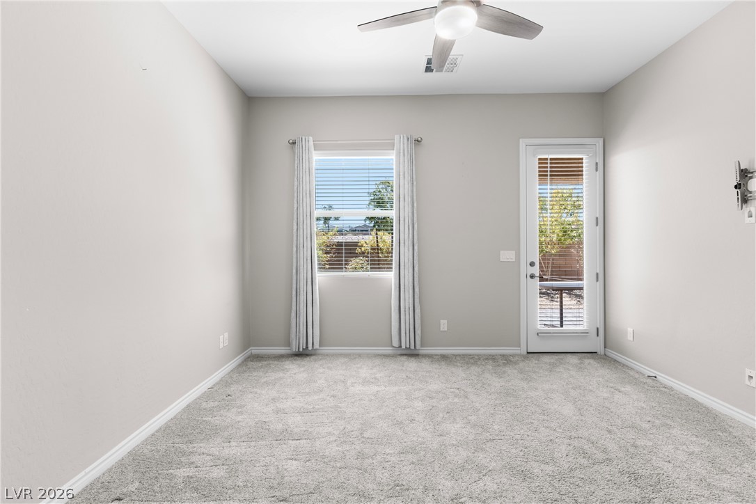 652 Longfeather Street Property Photo 20