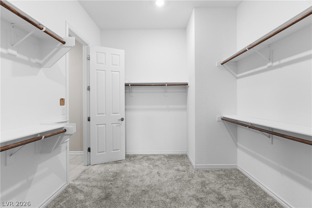 652 Longfeather Street Property Photo 25