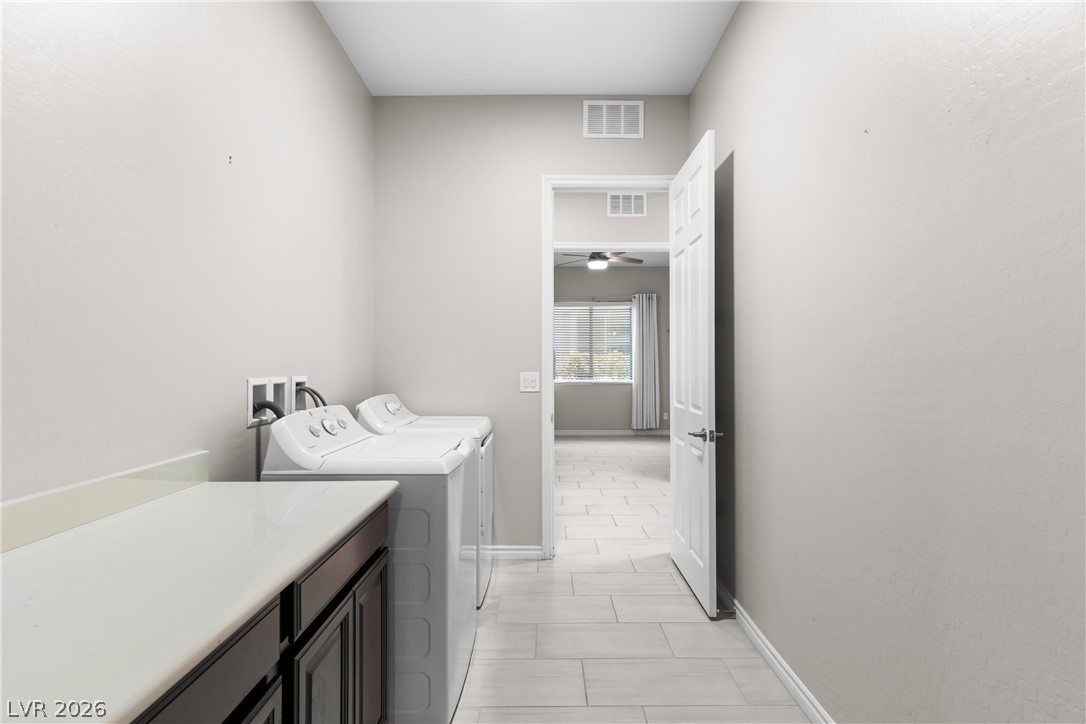 652 Longfeather Street Property Photo 28