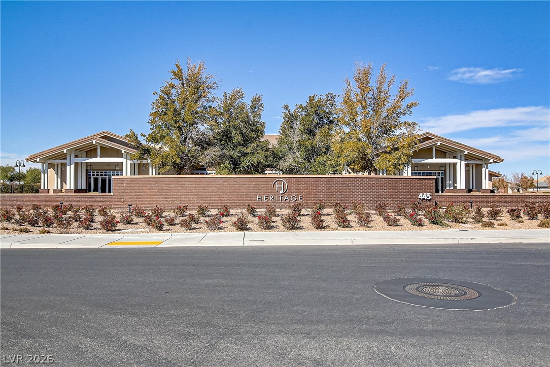 652 Longfeather Street Property Photo 39