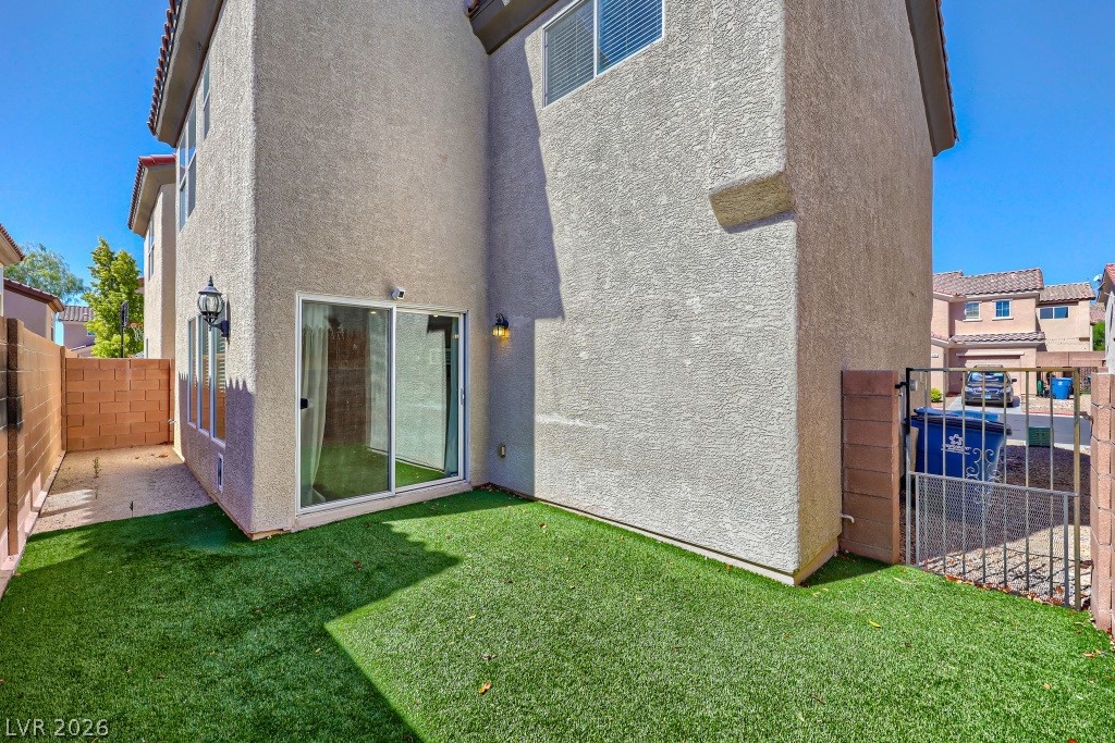 756 Loughton Street Property Photo 19