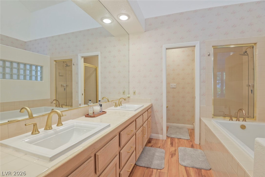 8275 Round Hills Circle Property Photo 13