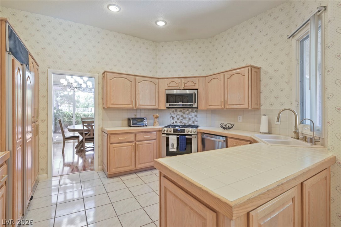 8275 Round Hills Circle Property Photo 26
