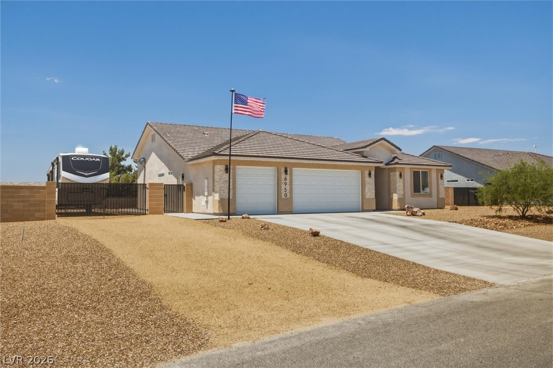 6950 Sandpebble Street Property Photo 1
