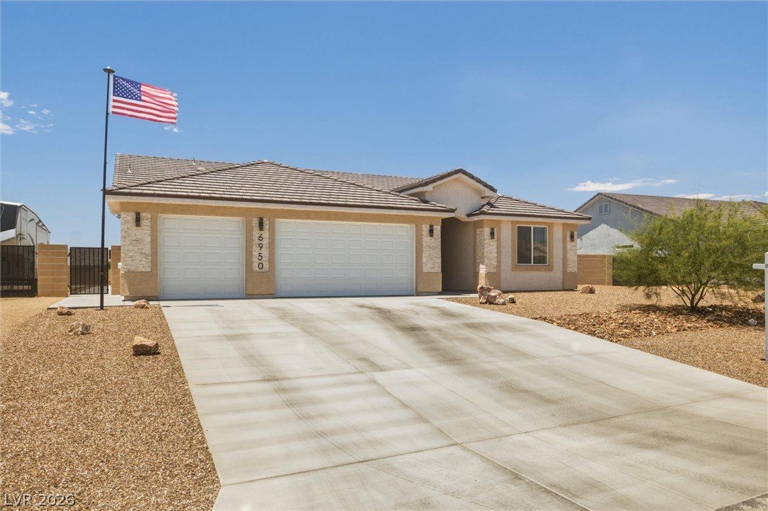 6950 Sandpebble Street Property Photo 3