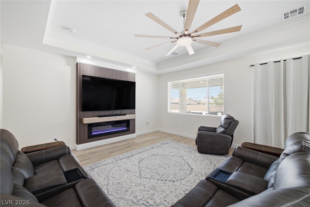 6950 Sandpebble Street Property Photo 13