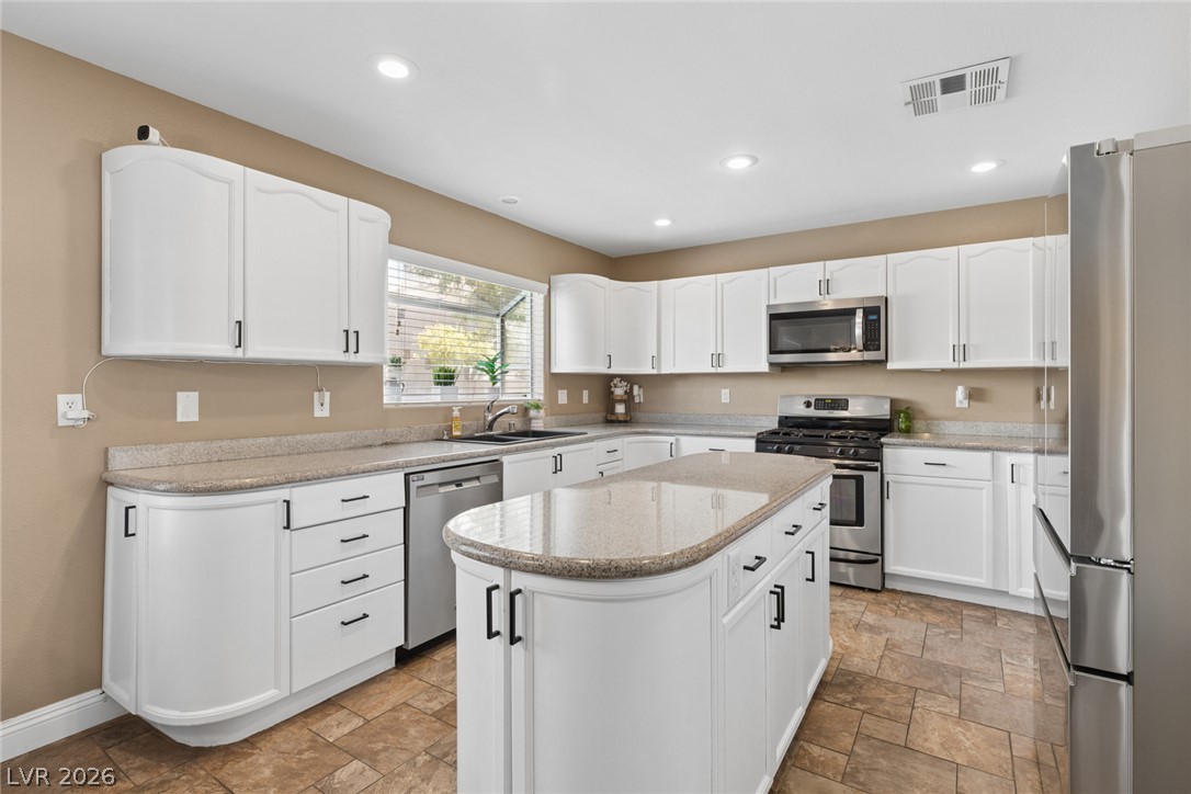 7808 Robinglen Avenue Property Photo 16