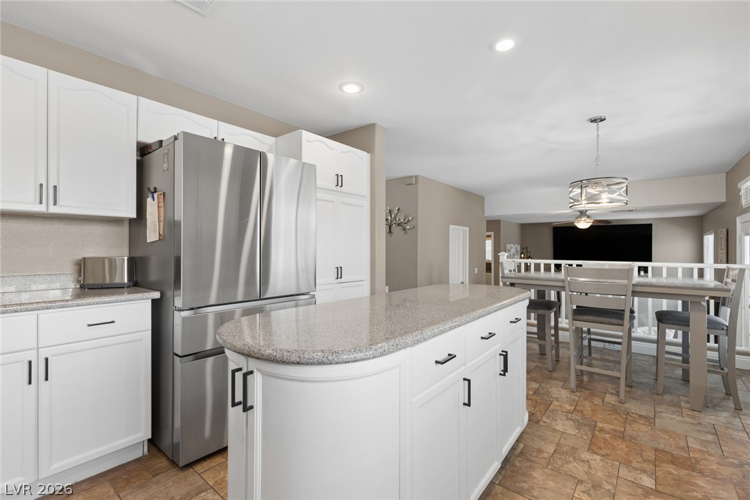 7808 Robinglen Avenue Property Photo 18