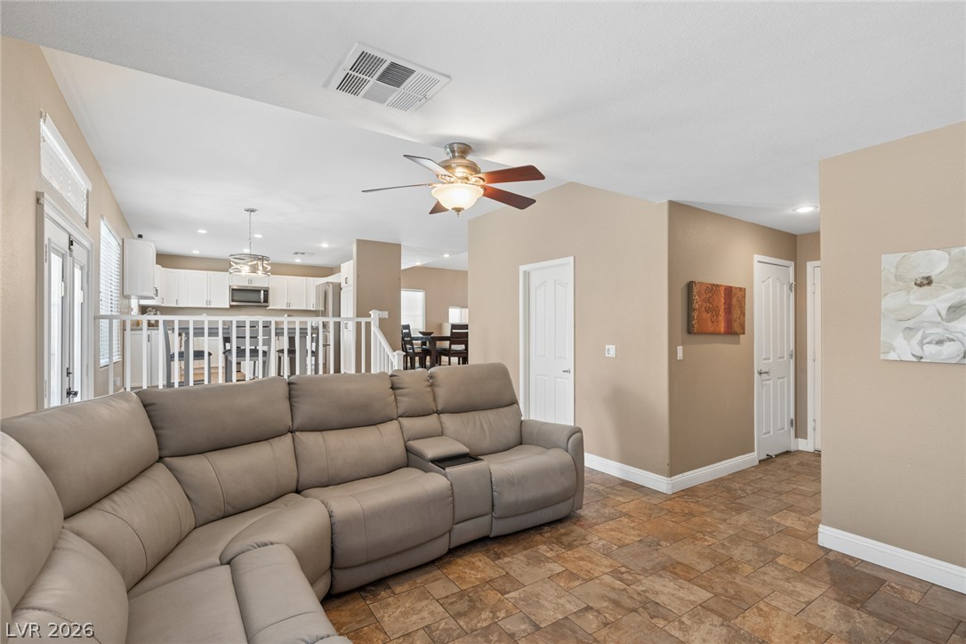 7808 Robinglen Avenue Property Photo 30