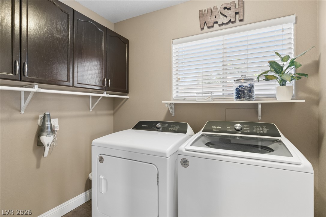 7808 Robinglen Avenue Property Photo 31