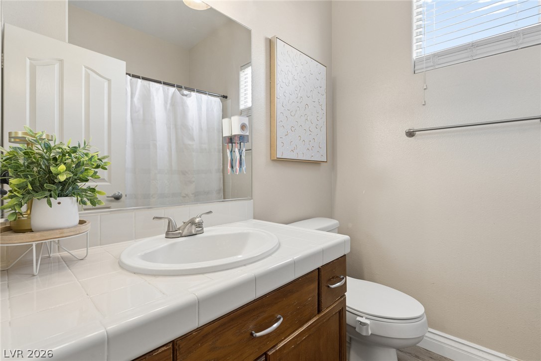 7808 Robinglen Avenue Property Photo 48