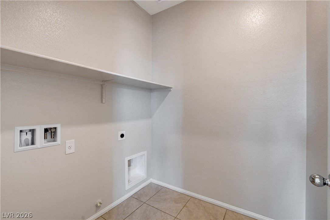 3927 Blooming Orange Avenue Property Photo 16