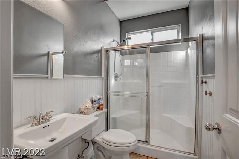 7725 Donner Peak Street Property Photo 4