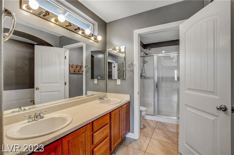 7725 Donner Peak Street Property Photo 25