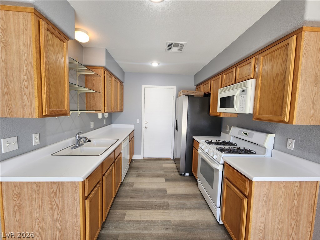 776 Spotted Eagle Street Property Photo 3