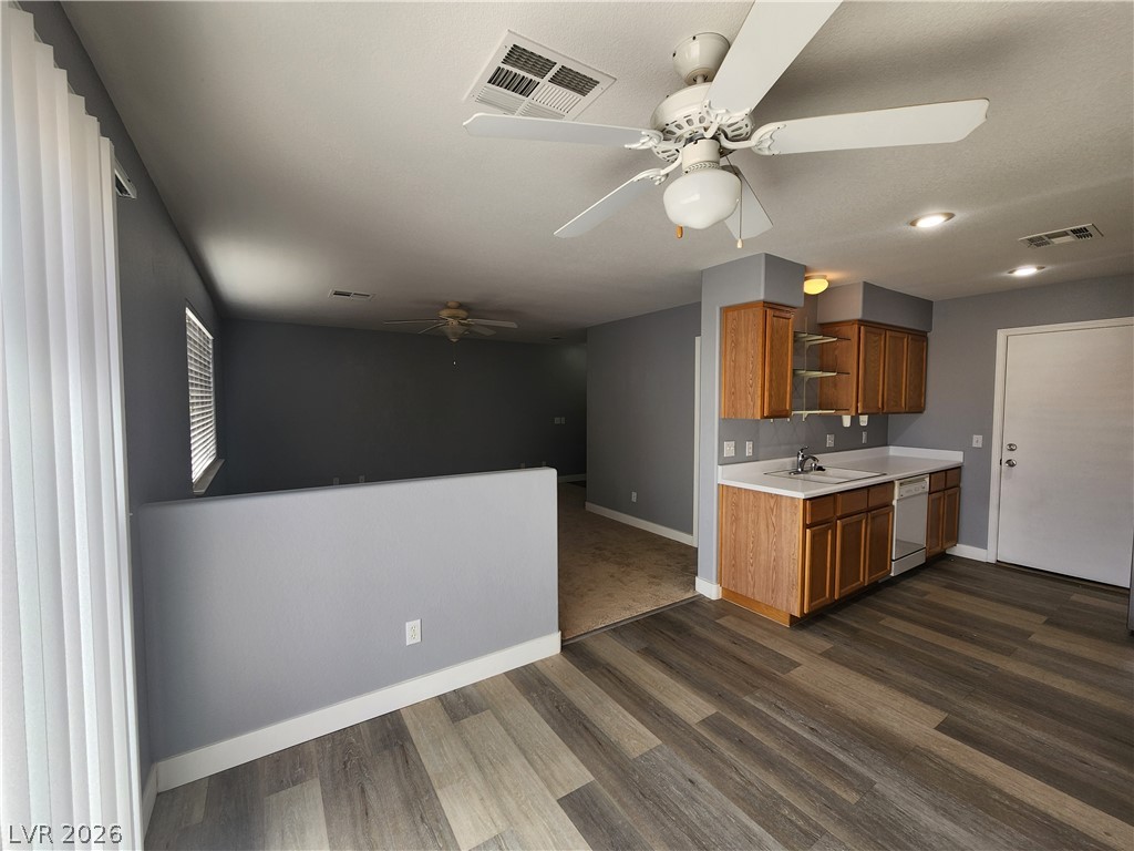 776 Spotted Eagle Street Property Photo 10