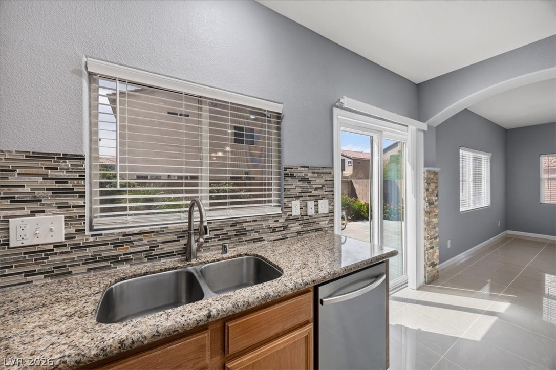 4949 Blue Bay Court Property Photo 16