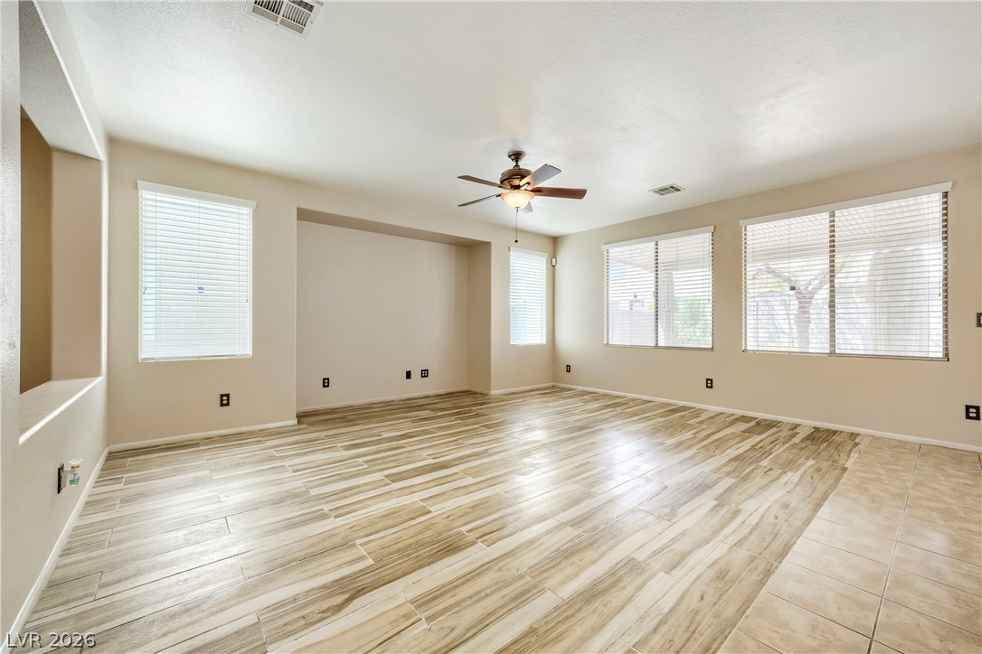 6692 Chariots Path Court Property Photo 6