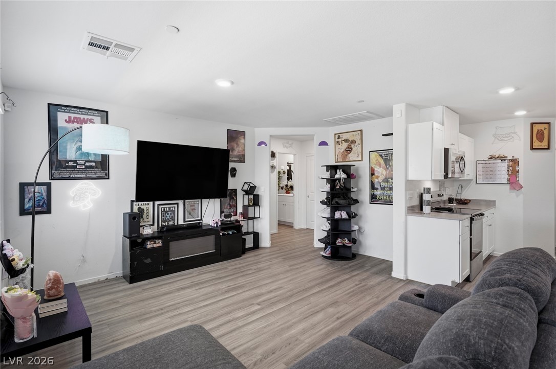 7870 Aurora Sky Street 1 Property Photo 21