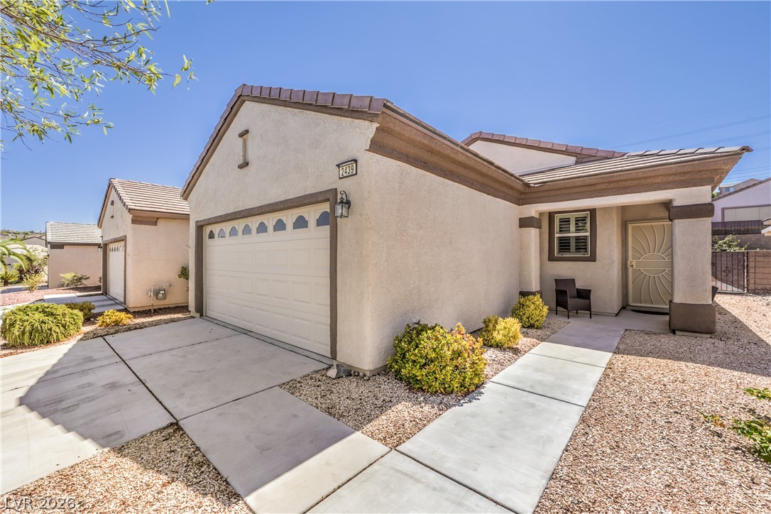 2439 Erastus Drive Property Photo 2