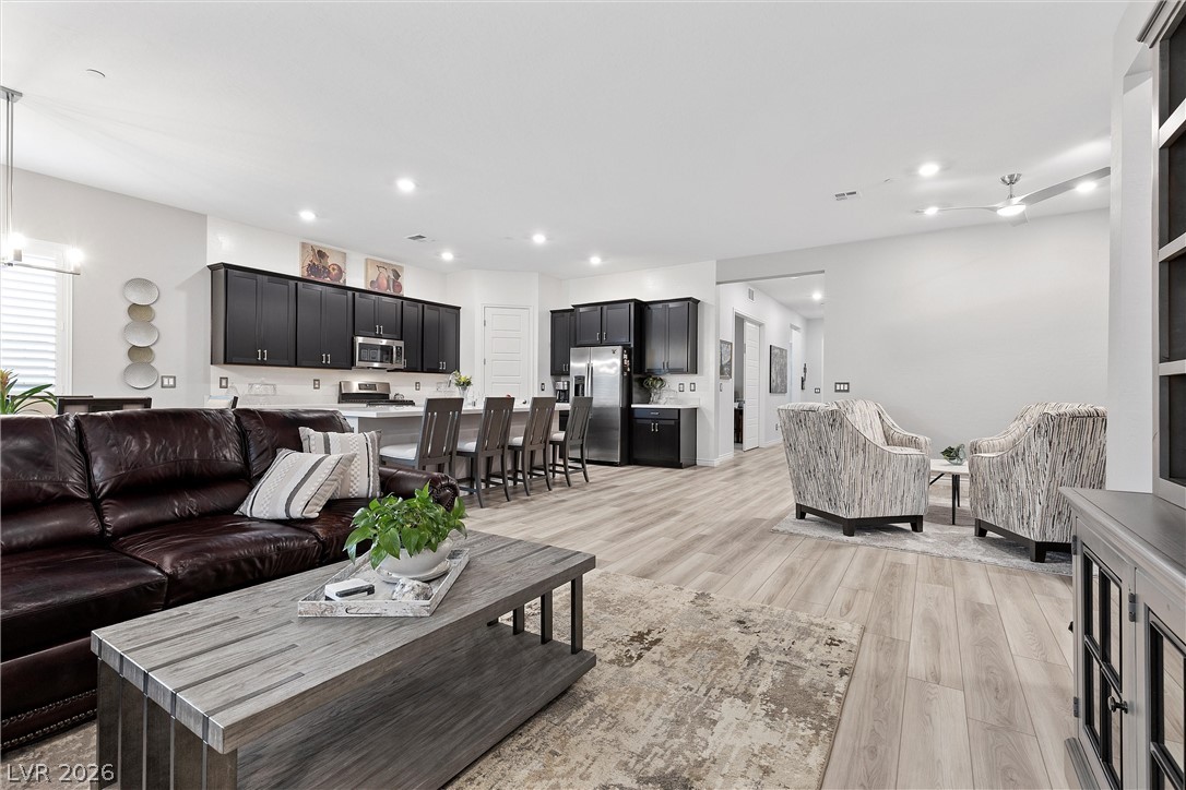 700 Monteverdi Peak Street Property Photo 6