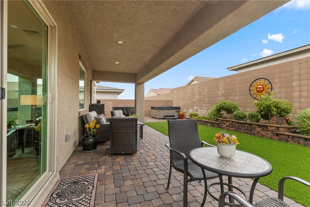 700 Monteverdi Peak Street Property Photo 23