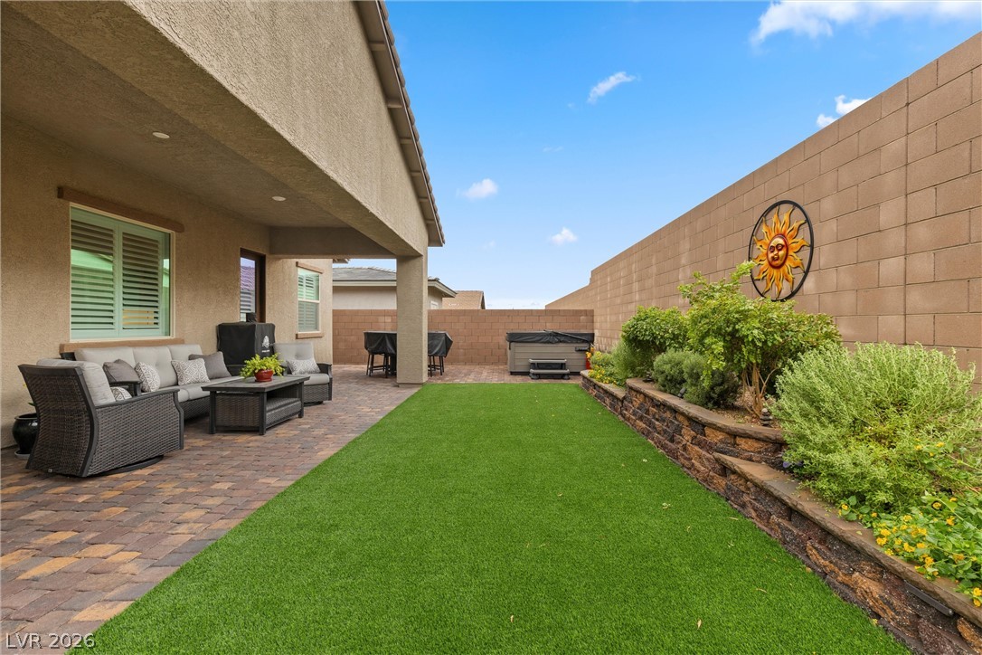 700 Monteverdi Peak Street Property Photo 24