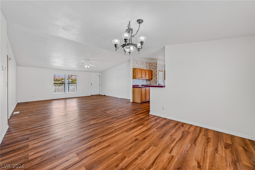 5220 Jerry Avenue Property Photo 8