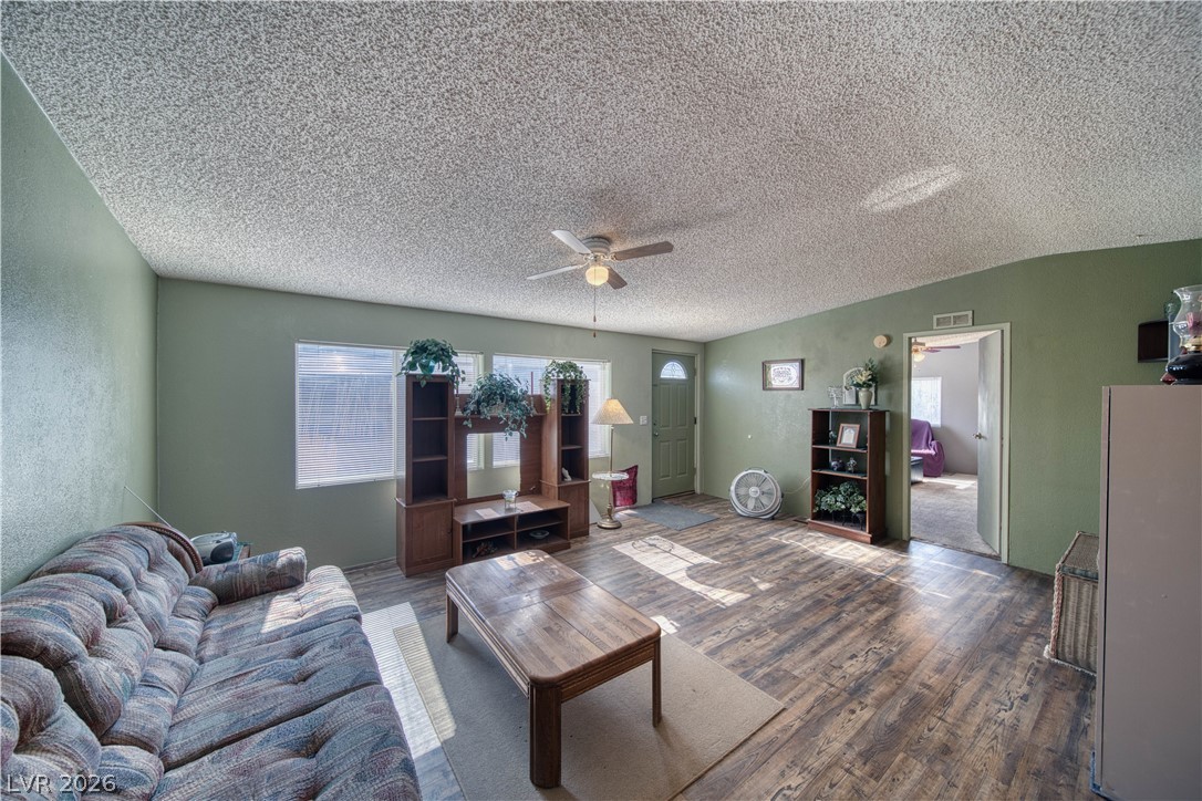 91 Potter Place Property Photo 6