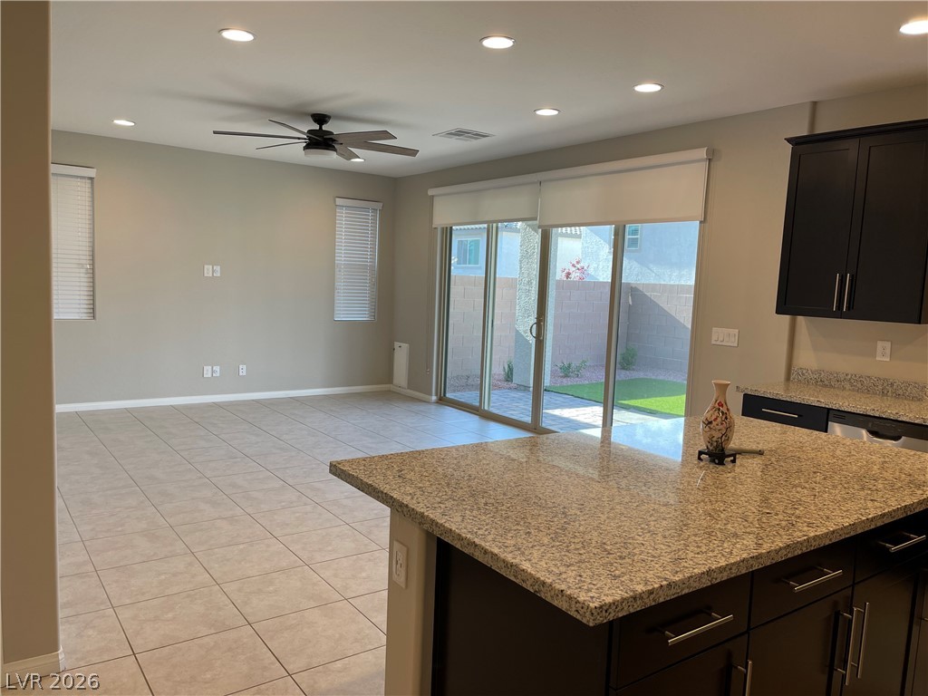 9458 Isla Lee Avenue Property Photo 3