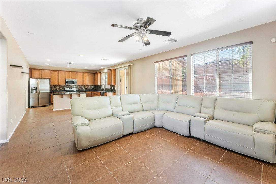 6569 Brooklyn Heights Street Property Photo 7
