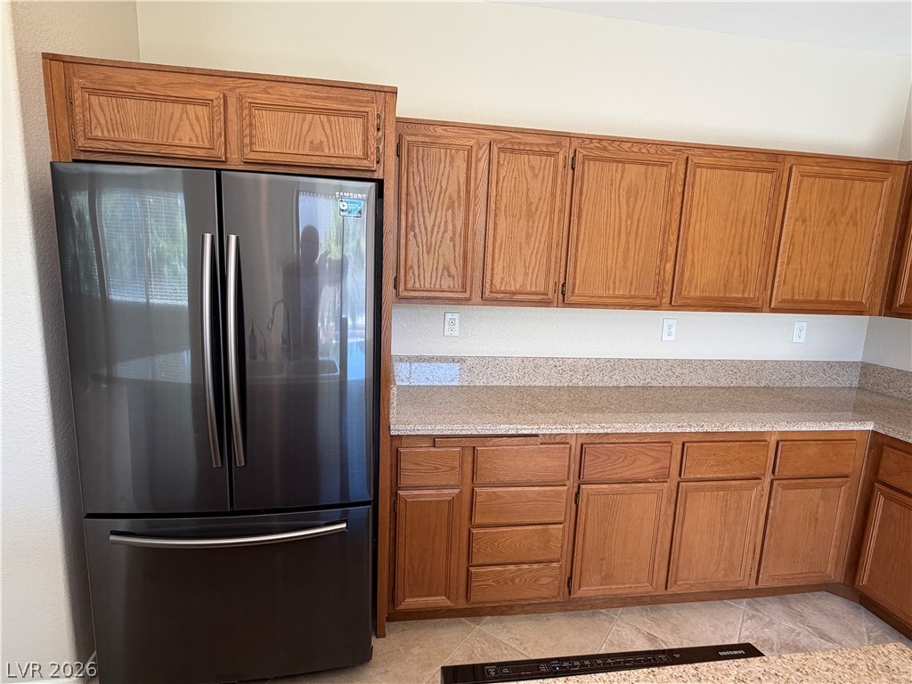 5558 Golden Palms Court Property Photo 8