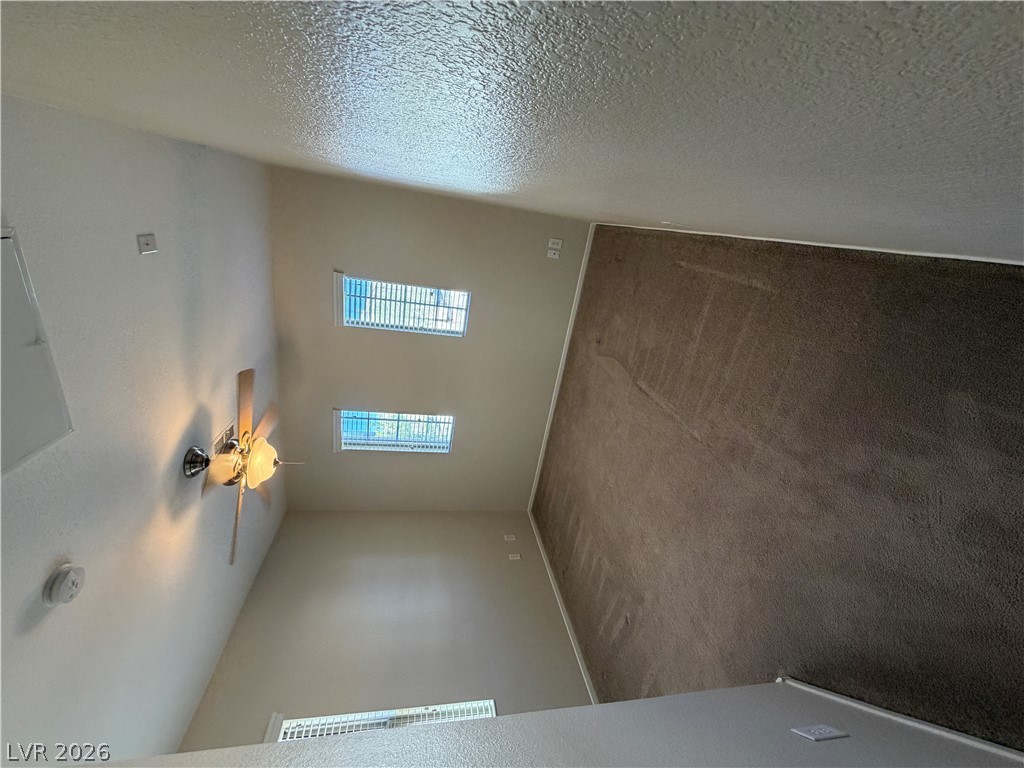5558 Golden Palms Court Property Photo 11
