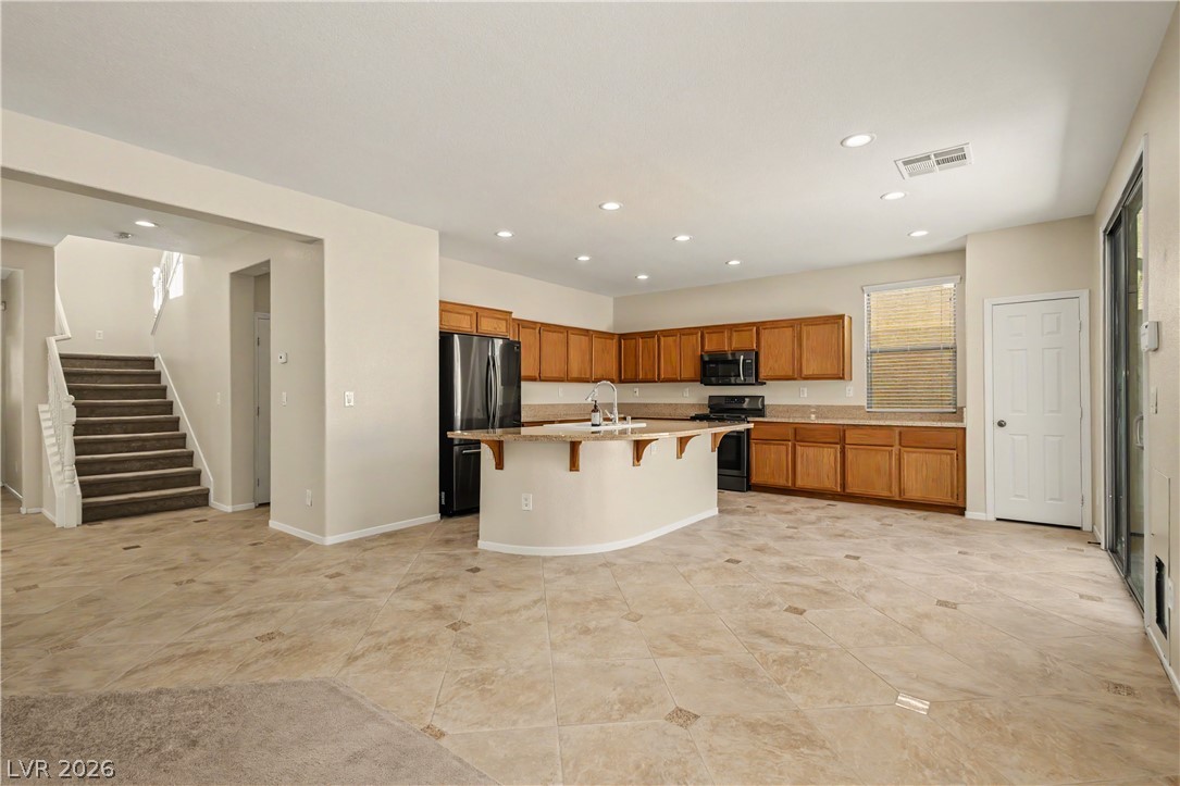 5558 Golden Palms Court Property Photo 16