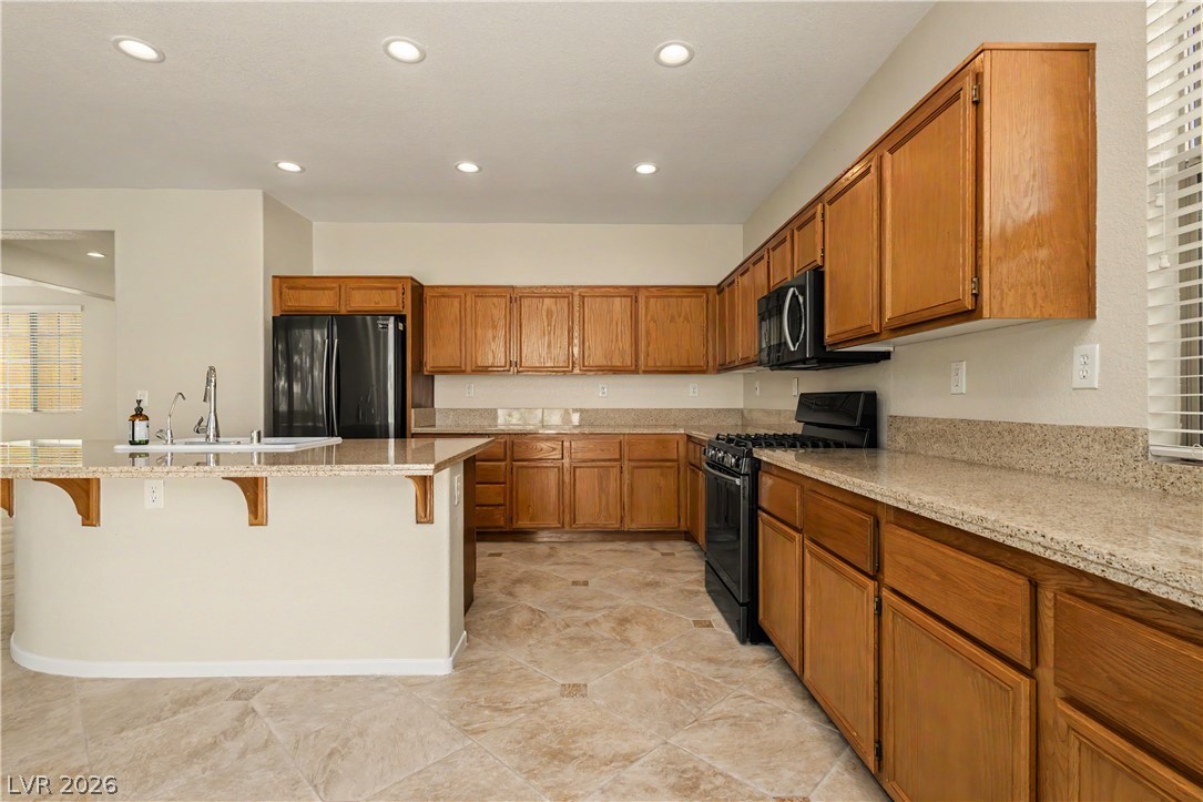 5558 Golden Palms Court Property Photo 18