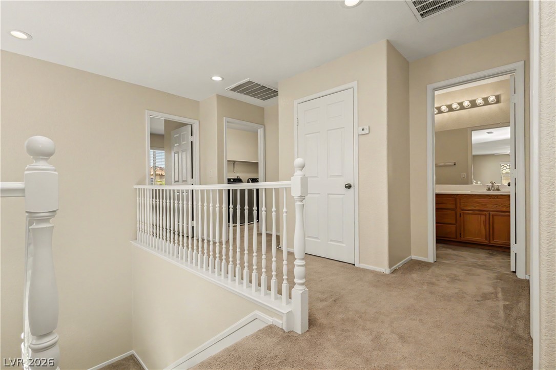 5558 Golden Palms Court Property Photo 32
