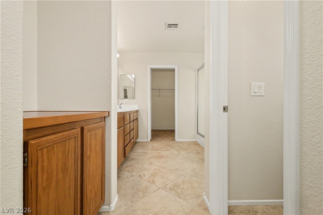 5558 Golden Palms Court Property Photo 44