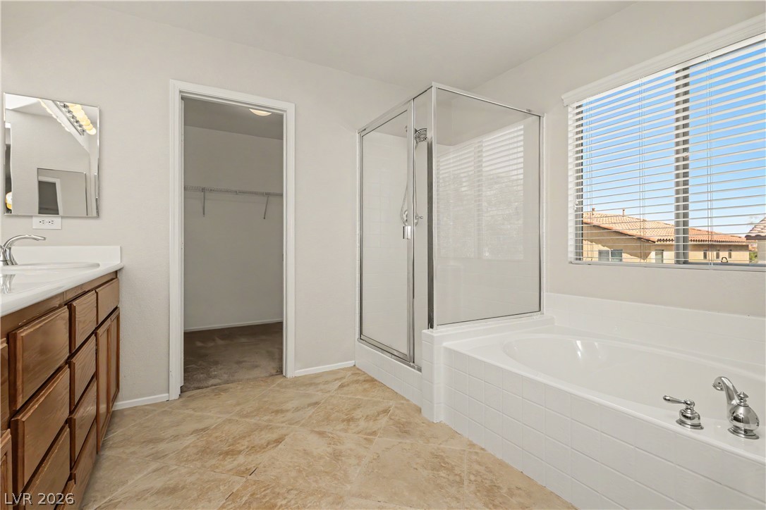 5558 Golden Palms Court Property Photo 46