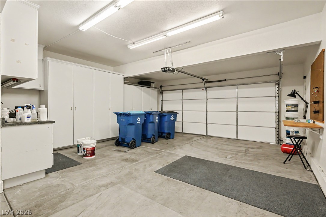 5558 Golden Palms Court Property Photo 56
