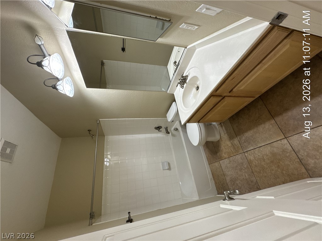 2768 Craigmillar Street Property Photo 34