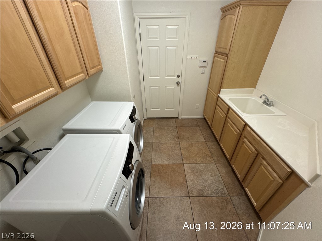 2768 Craigmillar Street Property Photo 35