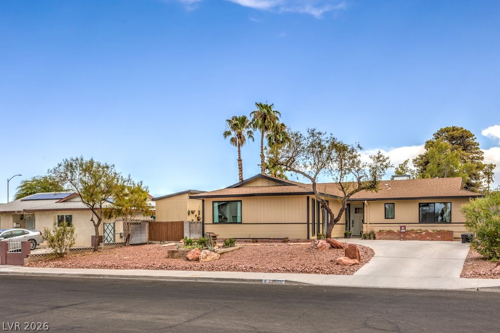 6945 Cobblestone Avenue Property Photo 1