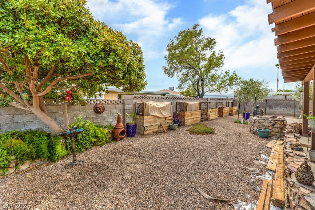 6945 Cobblestone Avenue Property Photo 31