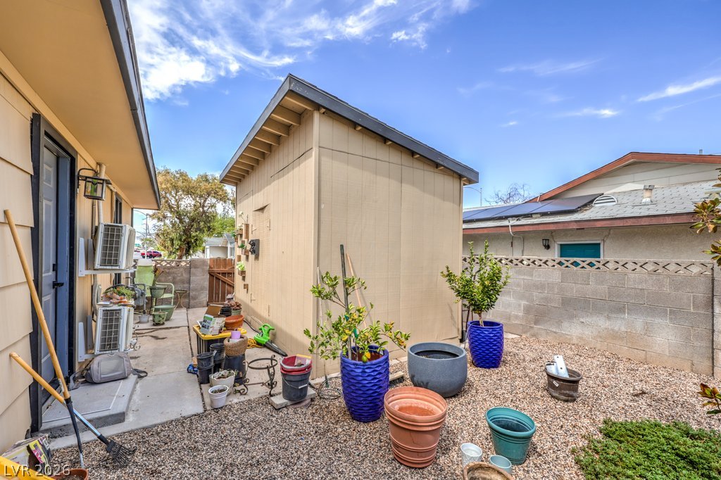 6945 Cobblestone Avenue Property Photo 33
