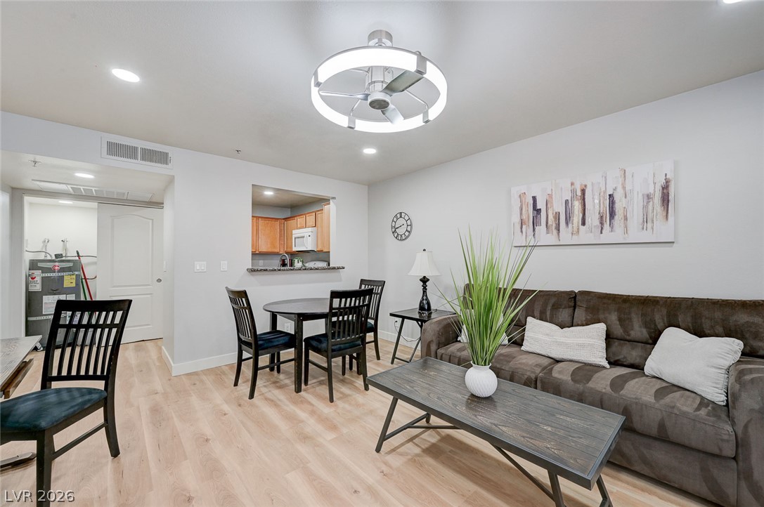2805661 Property Photo 2