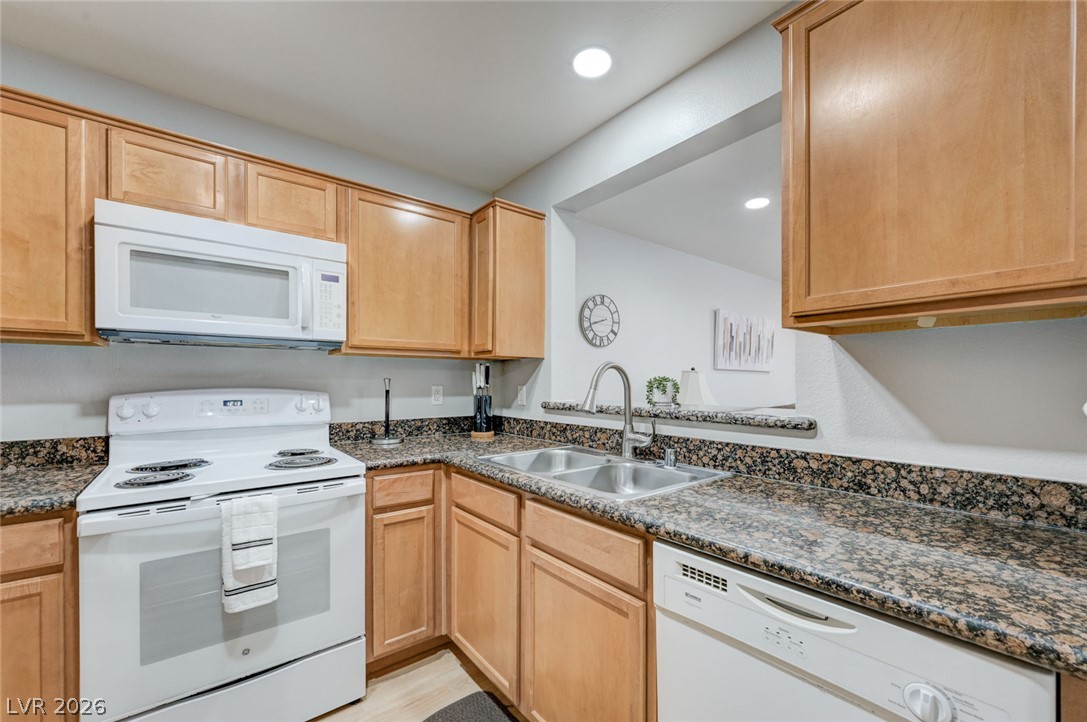 2805661 Property Photo 6