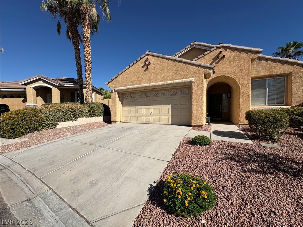 10688 Oak Crest Avenue Property Photo 1